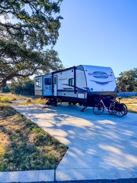 700 Executive Back-In 2 Large