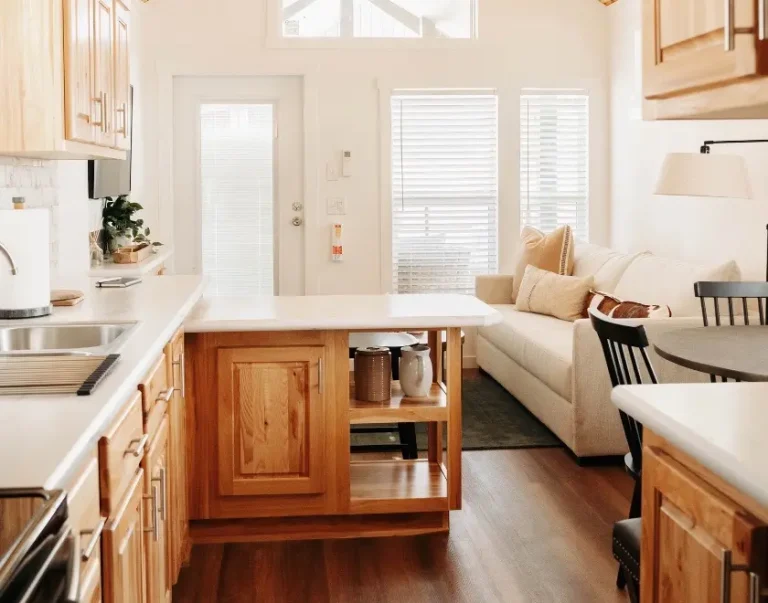 Cabin 3 Sea Biscuit (5) Large