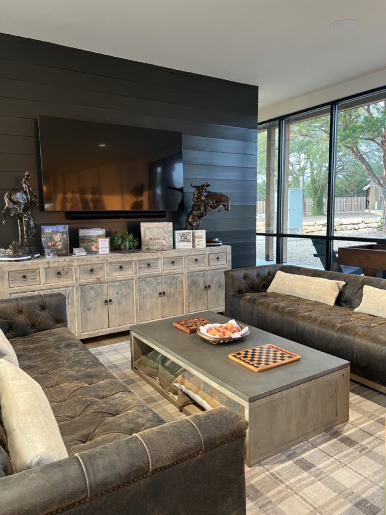 Horseshoe Ridge RV Resort  common area